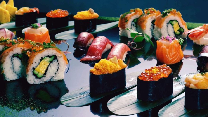 Leckeres Sushi so wie es beim Sushi Imbiss Umibar in Köln angeboten wird.